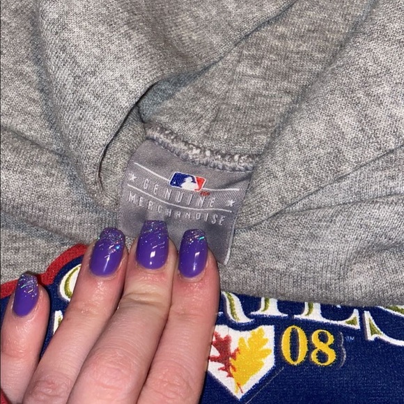 Phillies 2008 World series sweatshirt - Picture 3 of 3